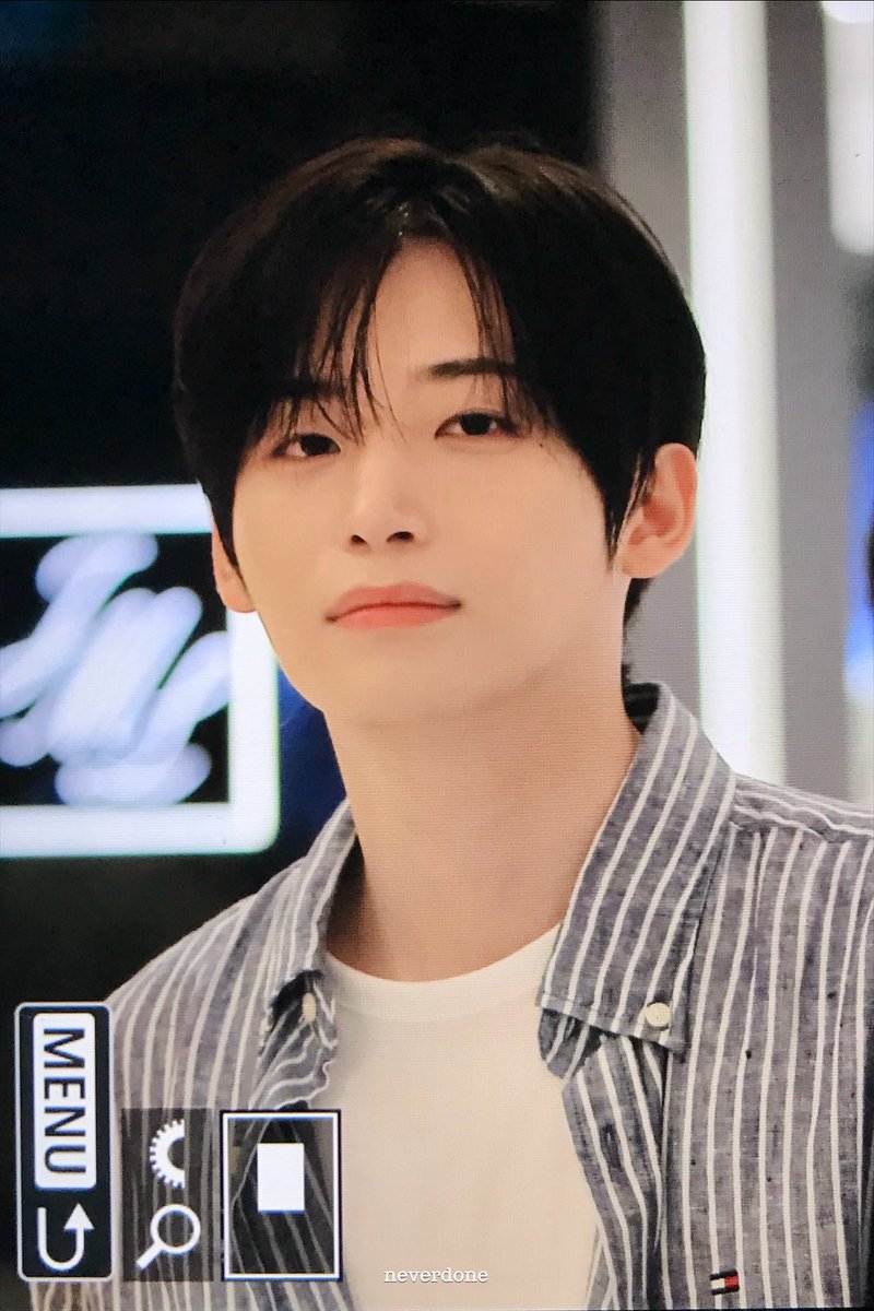 neverdone205's tweet photo. 260529 타미힐피거 #크래비티 #정모 https://t.co/shVEyVtUg2