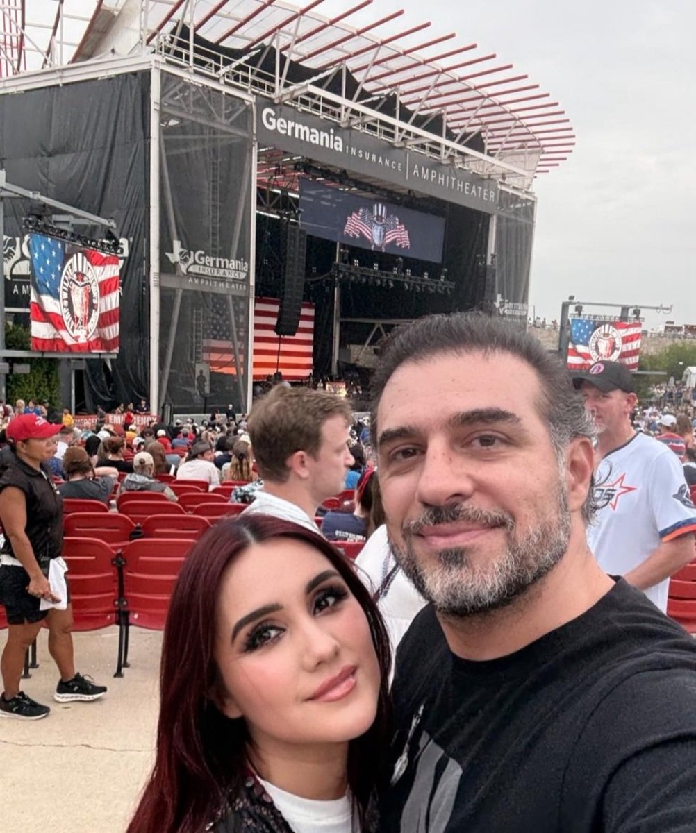 dulcedmlove's tweet photo. ✨️♥️✨️❤️‍🔥💫
Se puede ser mas bonita nuestra guerrera @DulceMaria?? 🥰🤗💞 https://t.co/mtrA7urcFP