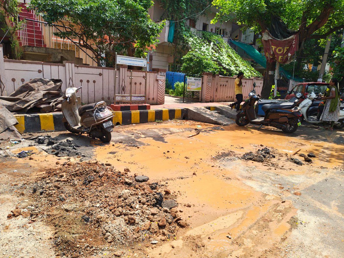 krcmurty's tweet photo. @GVMC_VISAKHA Is this what  road work looks like? Dug-up roads, mud everywhere, water spilling endlessly, and roads turning into rivers!  This is negligence, not development. Is this green visakha?. This is what we pay tax for ? Akkayapalem 80ft road https://t.co/g84tkAmarP