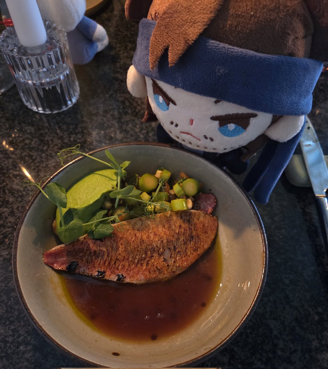 noqualitybeat's tweet photo. everyone going to japantown meanwhile me and oomf going fine dining and eating a foam situations https://t.co/uKBgfzjgZq