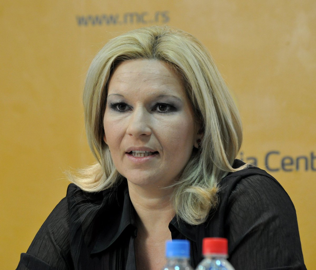 Mr. Srđan tweet media