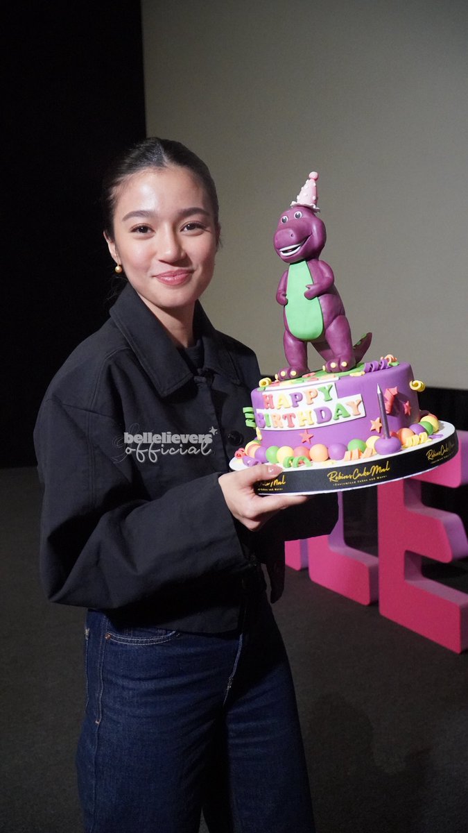bellelieversofc's tweet photo. The cutest 3D Barney cake from Bellelievers for Belle’s upcoming 24th birthday 🦖

#TayoSaWakas https://t.co/uMqZSIfGS4