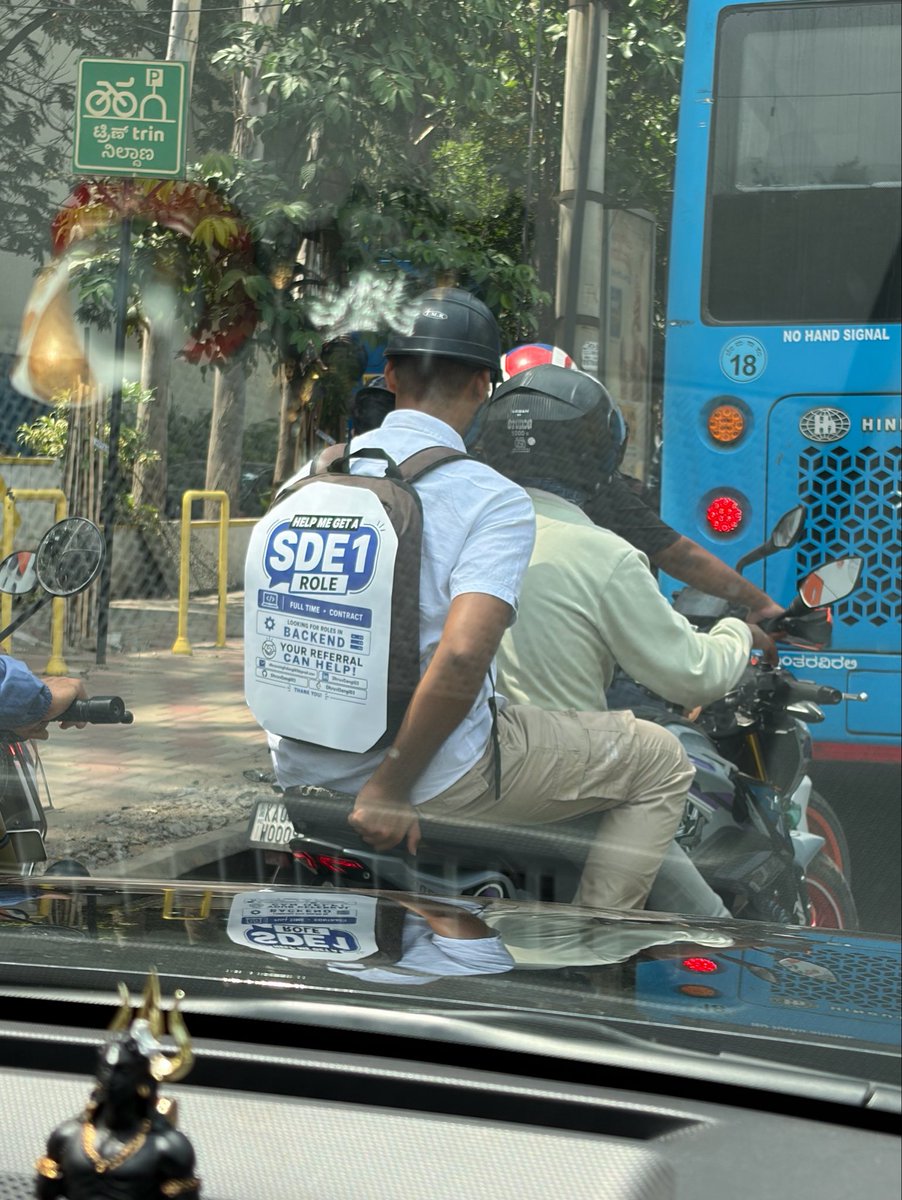 amolvbapat's tweet photo. @peakbengaluru #PeakBengaluru moment, if someone can help him that will be awesome! Hope he gets it soon!

#Bengaluru Never fails to surprise me!! https://t.co/e6Gio92yTV