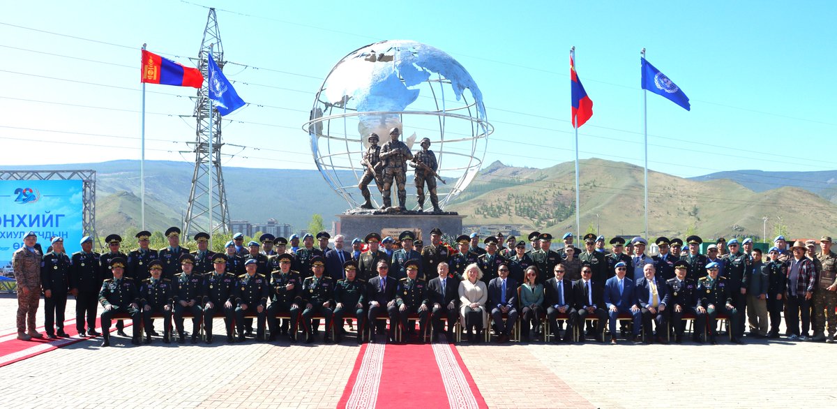 unmongolia's tweet photo. 🇺🇳The UN Resident Coordinator was pleased to join the commemoration of the International Day of UN Peacekeepers, honouring Mongolia’s peacekeepers for their service and dedication to peace.

@UNPeacekeeping 
#InvestinPeace https://t.co/EjKLmYitAg