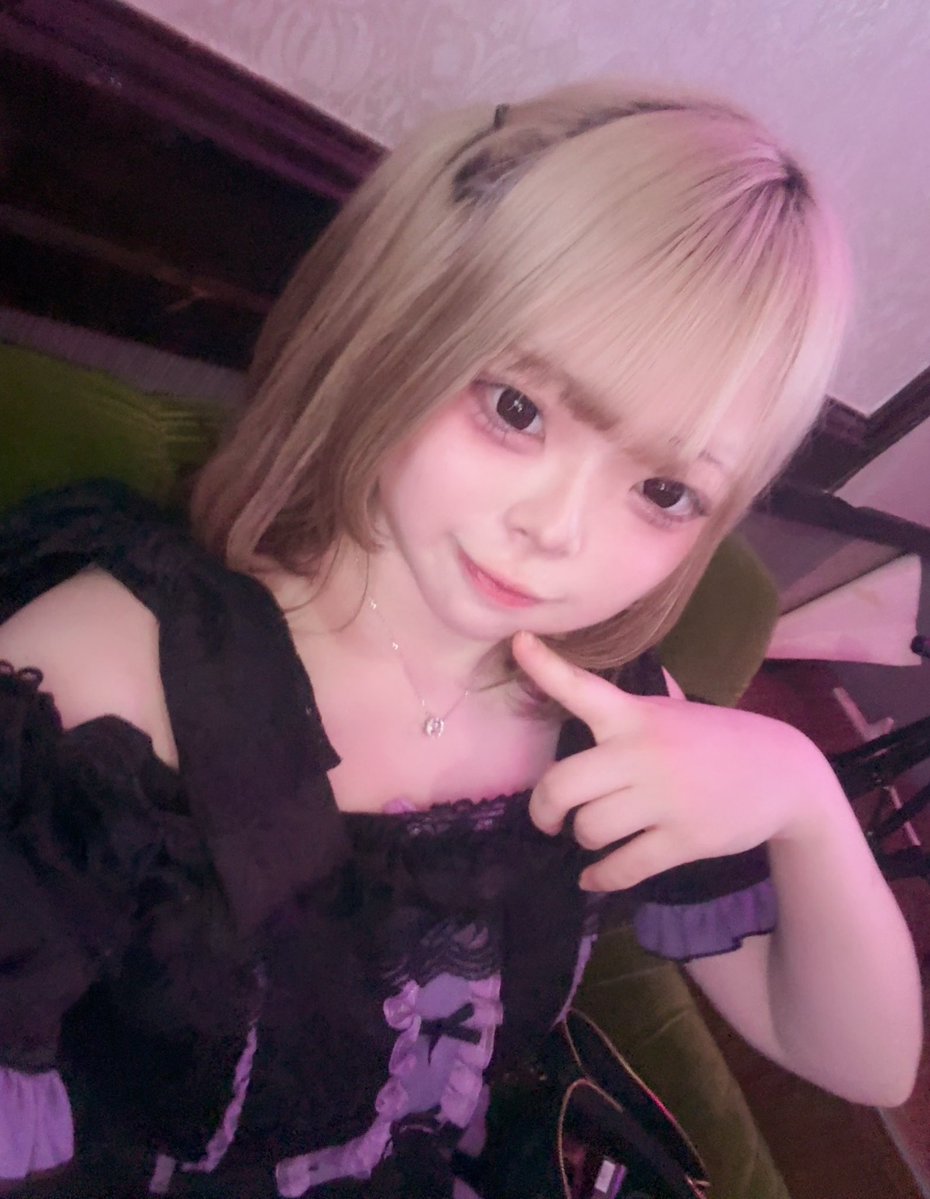 にこ tweet media
