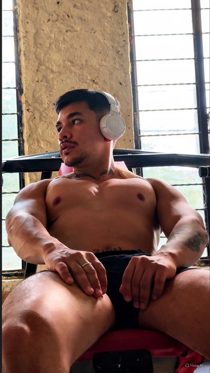 jessusmercadoOF's tweet photo. Quieres venir a entrenar conmigo?🥵
#viral  #gaygdl  #gayboy  #gay https://t.co/R3bHRbQfO2