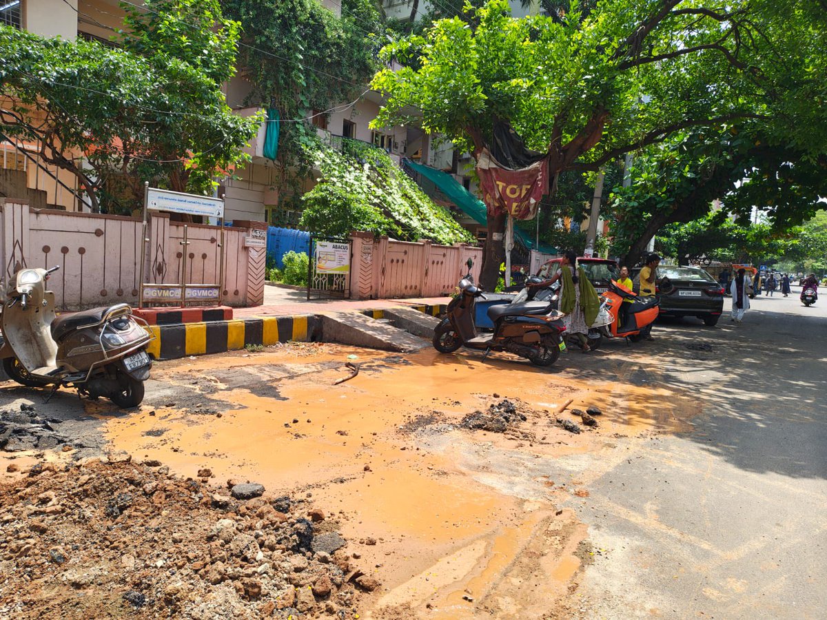 krcmurty's tweet photo. @PawanKalyan  Is this what  road work looks like? Dug-up roads mud everywhere water spilling endlessly, and roads turning into rivers This is negligence, not development. Is this green visakha?. This is what we pay tax for ? Akkayapalem 80ft road, saw u on field so pls here too🙏 https://t.co/zlS1IzJ9Un