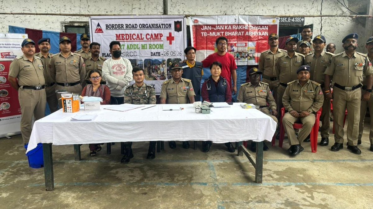 AP_Diaries's tweet photo. 𝗛𝗘𝗔𝗟𝗧𝗛 𝗔𝗡𝗗 𝗛𝗔𝗕𝗜𝗧𝗦
As part of Project Arunank, the Border Roads Organisation (BRO) conducted a medical camp &amp; awareness programme at Koloriang for personnel and CPLs—ensuring wellbeing on the frontlines.
#BRO #ProjectArunank #HealthFirst #Koloriang https://t.co/1LBin6VRfX