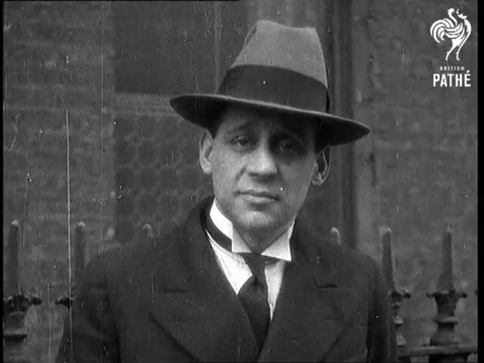 lorraineelizab6's tweet photo. Robert Emmet Briscoe (25 Sept 1894 #Dublin-29 May 1969). Dispatched by Michael Collins to Germany; oversaw arms purchase; Ballinasloe import–export firm, IRA front! Fianna Fáil; 1st Jewish TD 38 years! Lord Major of Dublin. WW2, lobbied for Jewish refugees https://t.co/WM8n3dFjnr https://t.co/V9M0wZG6vU