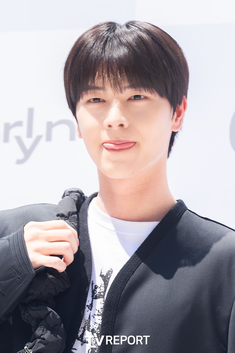 BTOBSupports's tweet photo. [PRESS] 260529 #BTOB #YOOKSUNGJAE at CARLYN Photocall Event

https://t.co/XAI63UcJ2l
https://t.co/mGzV5PlKqL
https://t.co/hnsaG0Hl87
https://t.co/FliUwFp4TL

#비투비 #육성재
@OFFICIALBTOB @YookSJ_official @BTOB_6SJ https://t.co/pLot0bNSlG