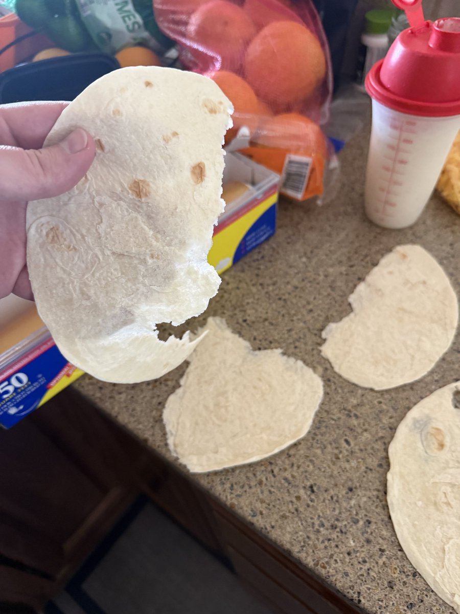 matuna's tweet photo. @MissionFoodsUS what’s the deal with your carb balance tortillas? I bought this pack at Costco within the last week and this is how they separate from themselves. I tried slow, fast and everything in between. More than half are un-usable. This is unacceptable. https://t.co/9vc2BuVnmj