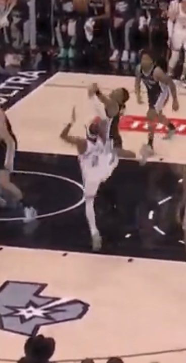 09Devo's tweet photo. @BrickCenter_ I think he’s trying to force contact with his legs/feet to make it look like the defender gets in his space?  Idk but it’s weak af https://t.co/pQMeIeI5wh
