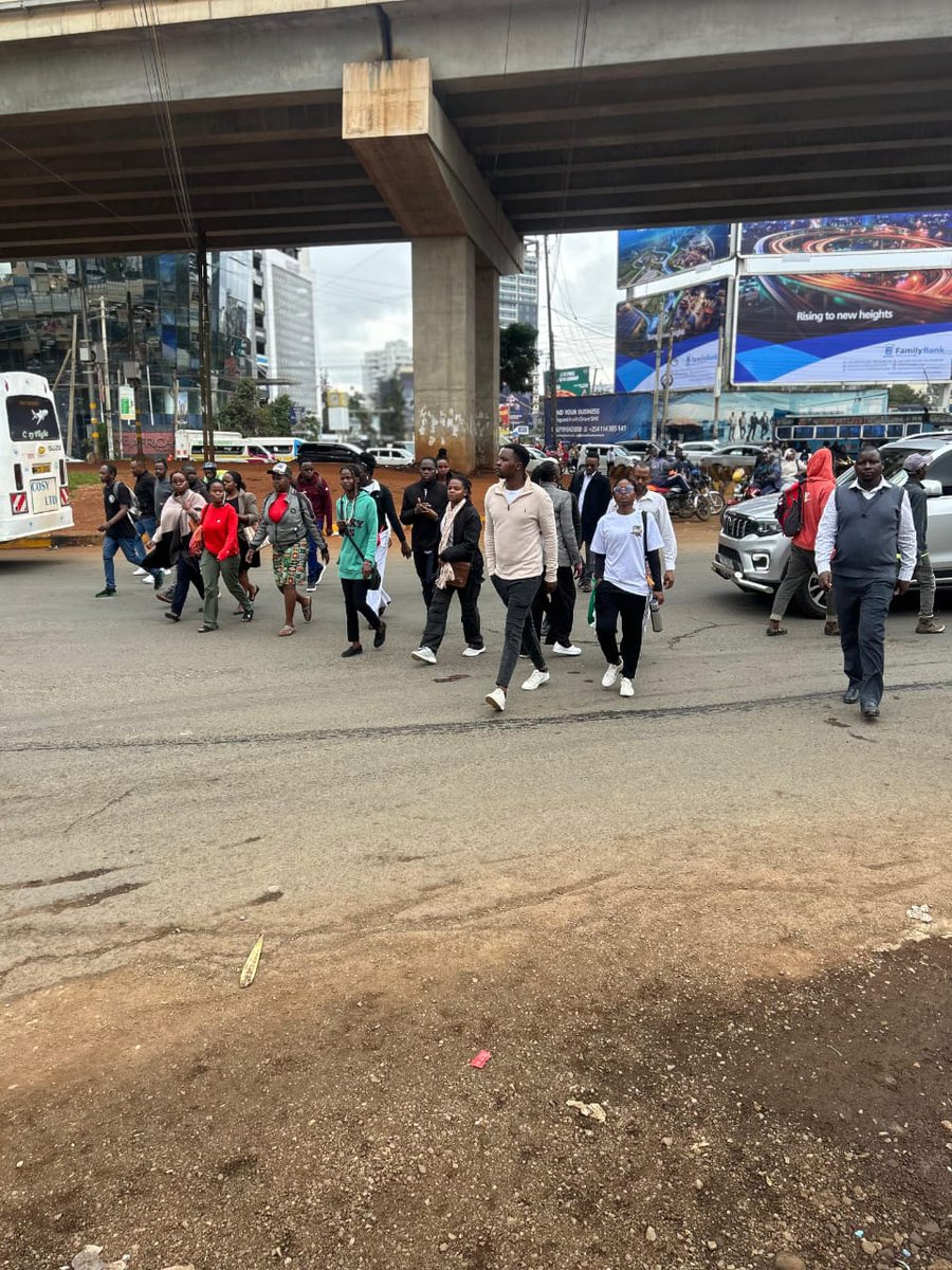 smartdriversKE's tweet photo. Walking is the most affordable form of transport, yet pedestrians remain among the most vulnerable road users. Governments must allocate more resources towards sidewalks, foot bridges, and safe crossings. https://t.co/ZFo1TrRkdZ