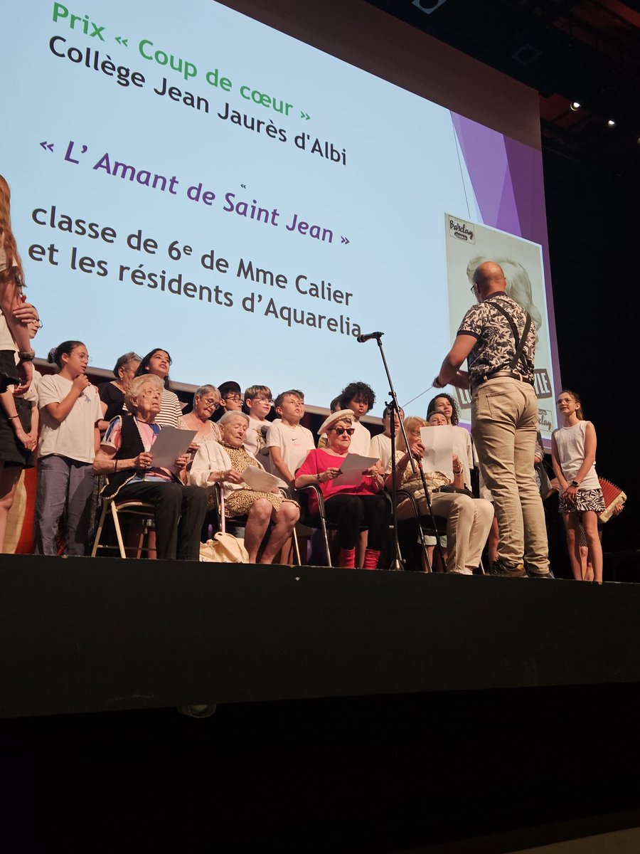 amopa31's tweet photo. Cérémonie annuelle de remise des prix de l’@AMOPA31 à l’Université de #Toulouse sous la présidence de M. Le DASEN  🎓✨

Un beau moment de valorisation du talent des élèves et de l'engagement des enseignants et PERDIR à leurs côtés.

@EdouardGeffray @CTiEduc https://t.co/k09nbZdBmQ
