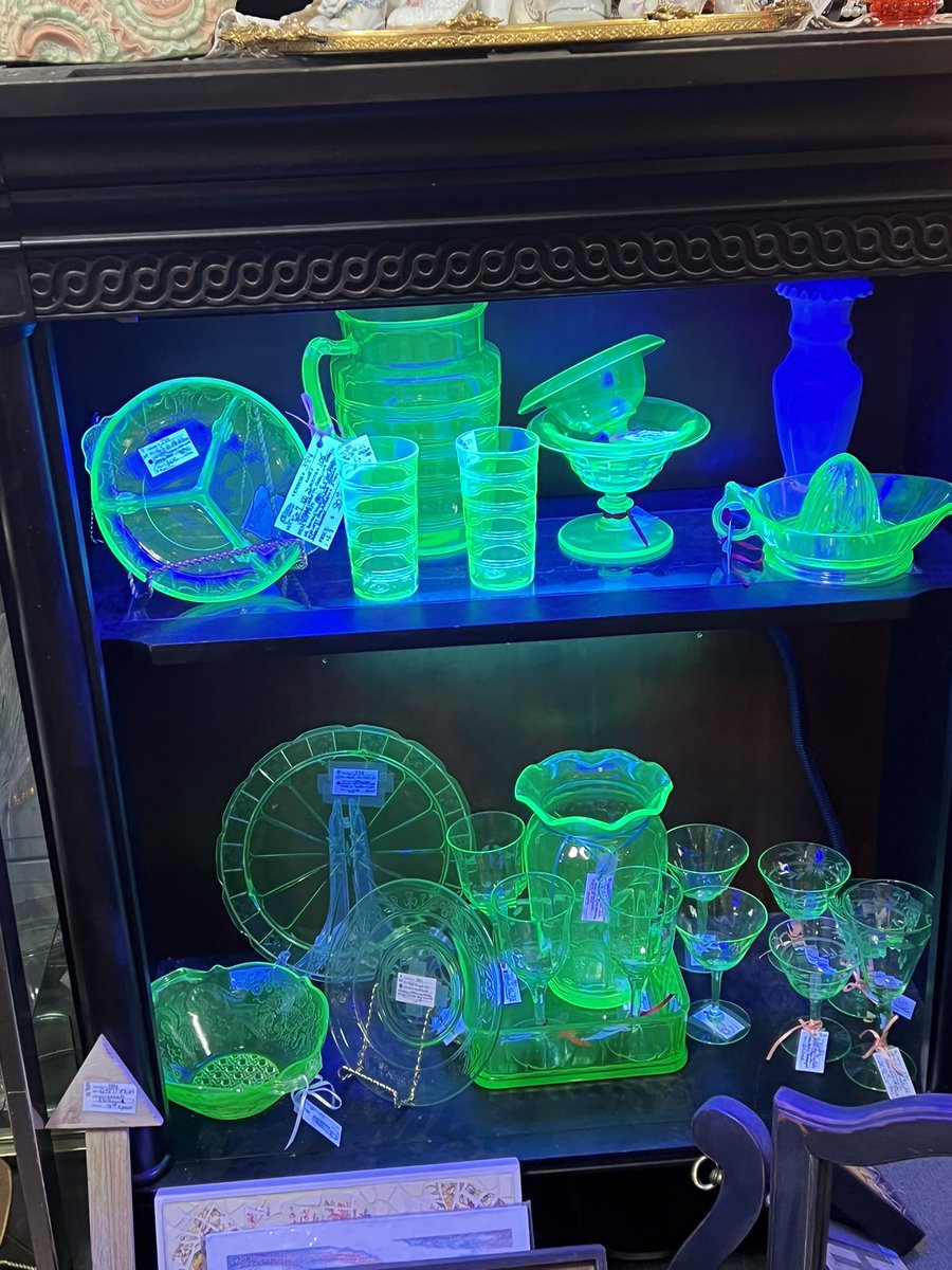 Gloomy_Coon's tweet photo. 📸 Photo dump! 🗑️
Don’t ask why stuff goes missing, ask me how much have I have rescued instead >:3 muajaha jk jk n.n
#antiques #oddities #punk #grunge #adventures #metal #curiosities #uraniumglass #sfw #gay #twink #coon https://t.co/DOXx3BNL99