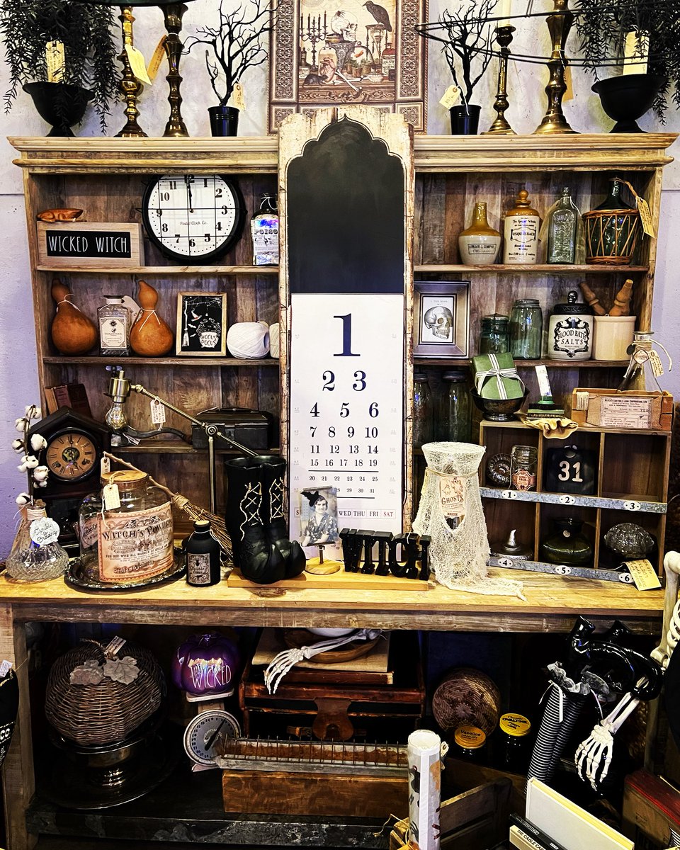 Gloomy_Coon's tweet photo. 📸 Photo dump! 🗑️
Don’t ask why stuff goes missing, ask me how much have I have rescued instead >:3 muajaha jk jk n.n
#antiques #oddities #punk #grunge #adventures #metal #curiosities #uraniumglass #sfw #gay #twink #coon https://t.co/DOXx3BNL99