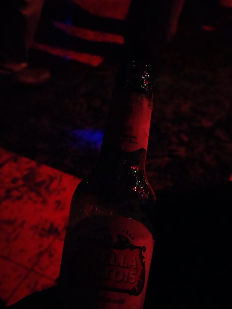 winnyte's tweet photo. Una fiesta con los compañeros del trabajo y se reinicia la vida!!! https://t.co/73XFa2BbD5