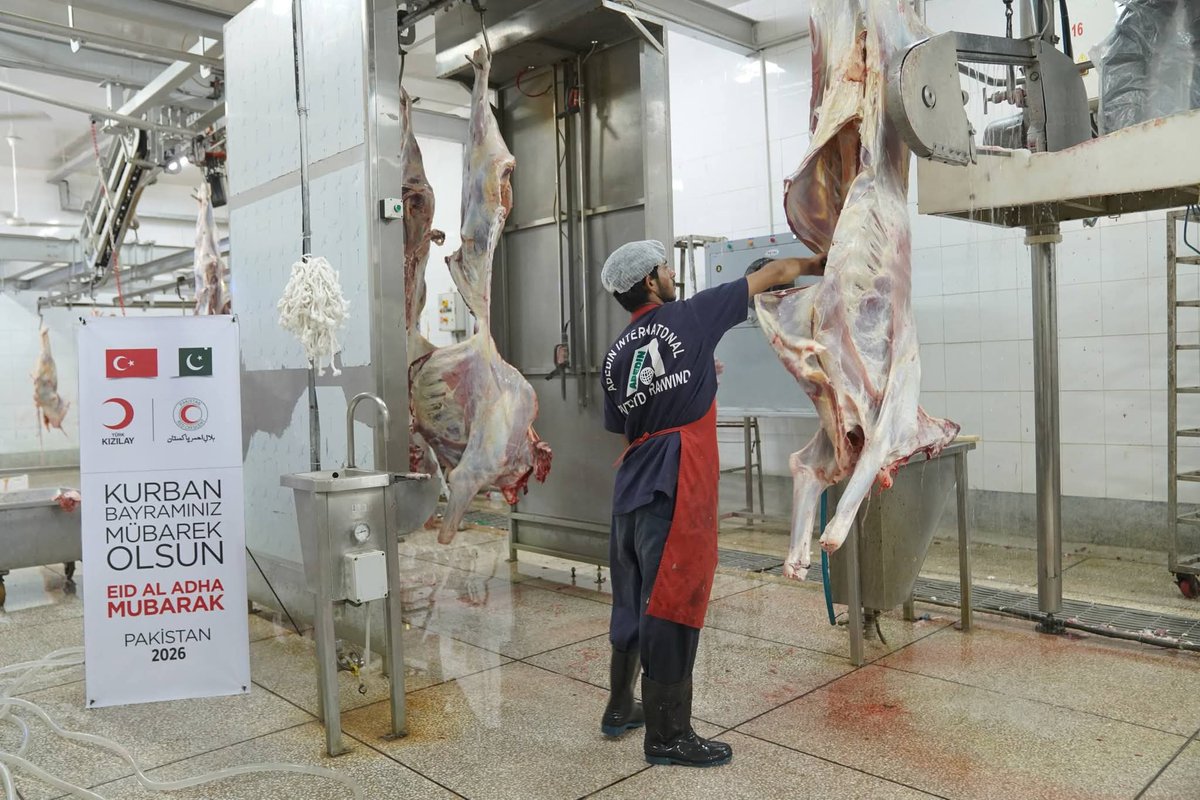 PRC_official's tweet photo. Spreading the Spirit of Eid Through Humanity ❤️🐐
Under the initiative of @TurkKizilay (TRCS), in collaboration with PRCS National Headquarters and facilitated by PRCS Punjab Branch, 4,000 food packs were distributed to vulnerable families across Punjab during Eid ul Adha. https://t.co/TOGmJl5j8E