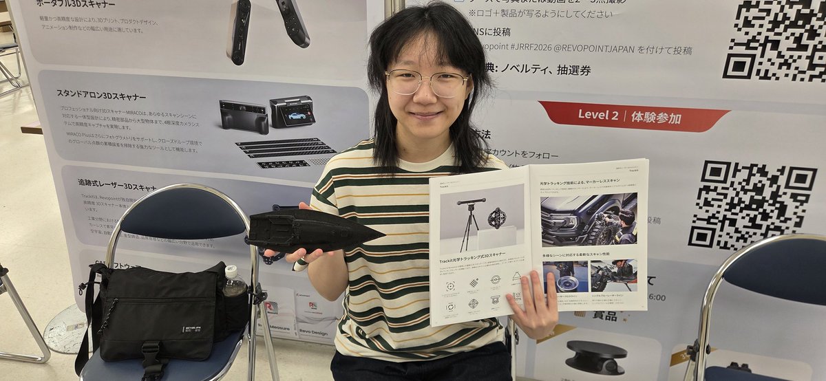 dreamhood23's tweet photo. #JRRF
設営の未登録ボランティアの最大のメリット！
フライングで設営している各ブースの人と仲良くなれた！
で、コソッとどころか堂々と #Revopoint のブースに自分のヨットのデッキの模型を置くことに成功！🤣
実物は12mのヨット！スライサーで2%にして #Snapmaker #J1 でプリントしたやつ！ https://t.co/wZZY9DH7WJ