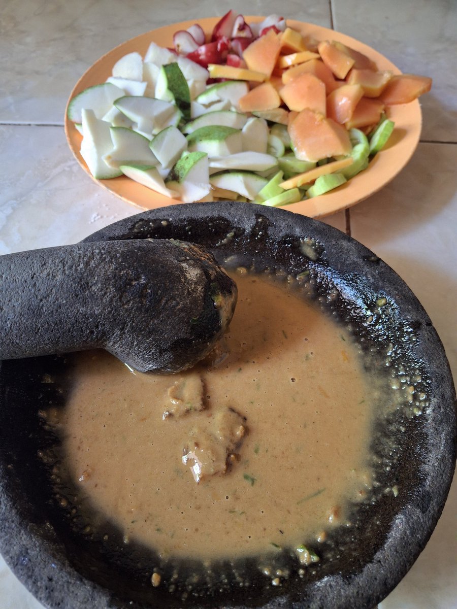 dynoluff_'s tweet photo. Obat mabuk daging https://t.co/FUWMMlcX0m