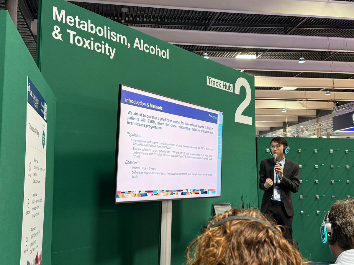 TerryYip12's tweet photo. Thank you Prof Laurent Castera for chairing the poster tour. Great to present the abstract on #VCTE #LSM absolute change and risk of #MALOs. @EASLnews #EASL2026 https://t.co/sQIcr95sEH