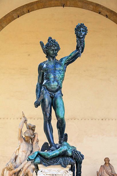 Filosofiot's tweet photo. @CultureExploreX Perseus with the head of Medusa https://t.co/3ERYnniBau