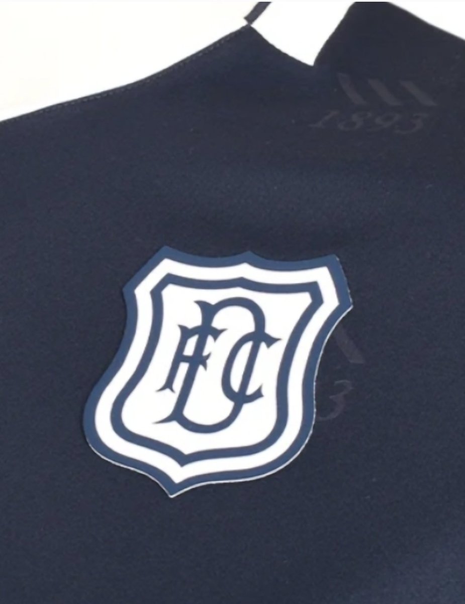 PaulDFC's tweet photo. Strip is fine. Bit bland after the belters we've had recently.

My main gripe is printing the badge over the 1893 pattern.  Looks like a printing error but every photo I've seen has this. Cheapens the overall kit for me.

Would also prefer the crest, but that's just me. https://t.co/AKaJl7vOow