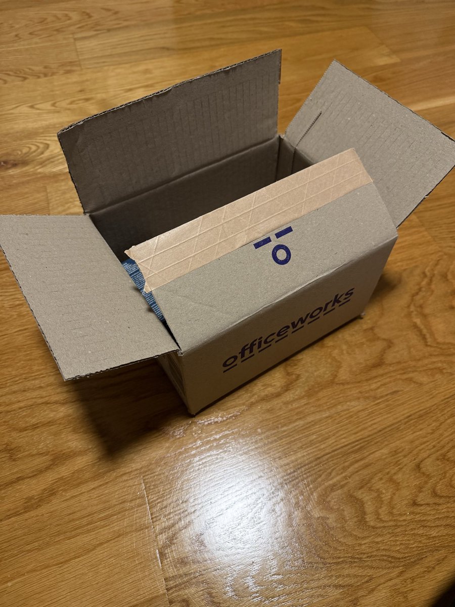 SetsuTao's tweet photo. @Officeworks You need to do better. I ordered a small item online to collect from store, and this was the box it came with. Very unsustainable from every perspective, not just the box, but storage and transportation. Total opposite to what’s printed on the box. https://t.co/wkrqvcAXdO