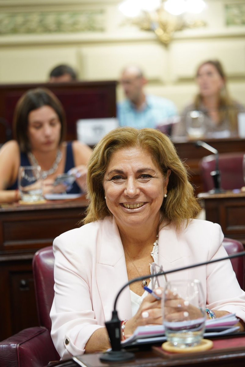 epwsf's tweet photo. @martorano_sonia  impulsa una ley para establecer honorarios médicos mínimos en Santa Fe https://t.co/wHHwq9kUTK https://t.co/yAyfyPz8ki