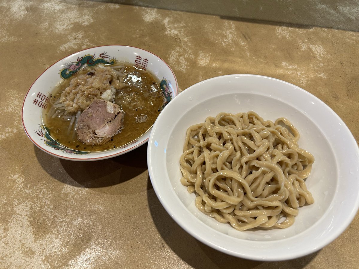 今日夜から限定やってます！ 豚ヤサイつけ麺 節味 1200円 宜しくお願い
