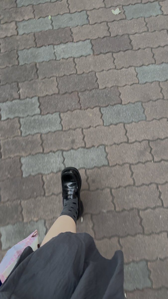 모래 tweet media