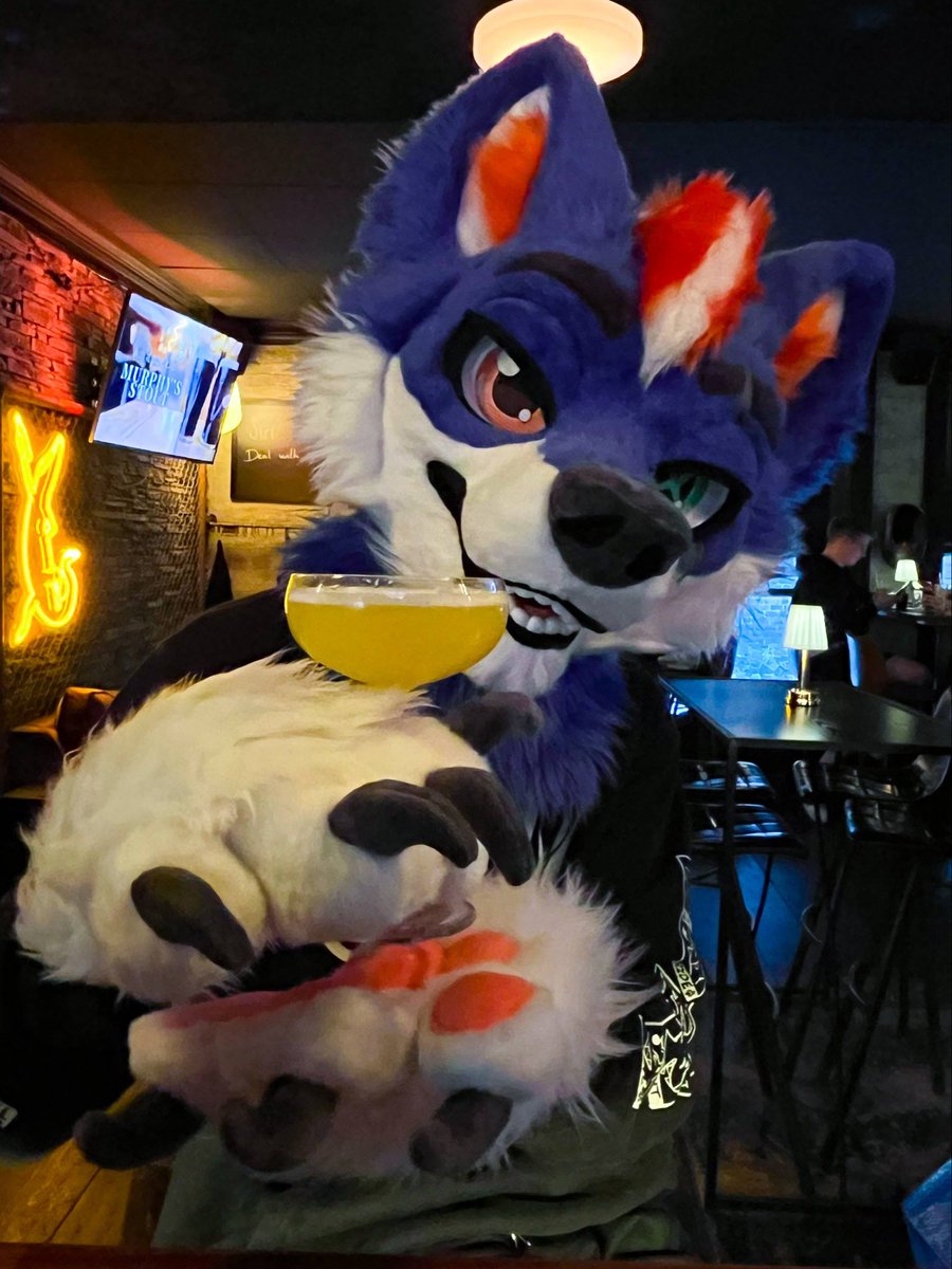 Takb4's tweet photo. Remember to stay hydrated!
Drink cock and put it in tail :3c
Happy fursuit Friday!!

📸 @venousspace https://t.co/kvdW84Gf4l