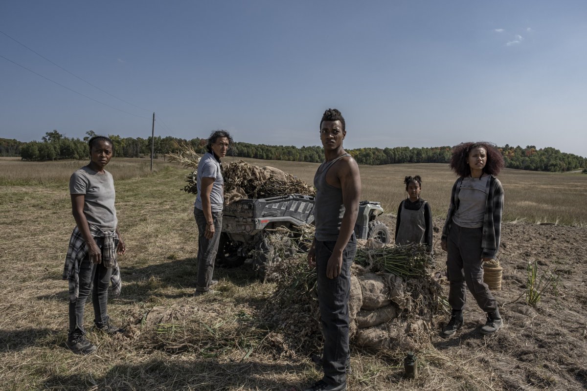 BLKScreenOffice's tweet photo. CSAs ’26: R.T. Thorne’s 40 Acres leads cinematic arts winners

The R.T. Thorne-directed post-apocalyptic thriller 40 Acres (Hungry Eyes Media) led the film winners at the 2026 Canadian Screen Awards (CSAs) on Thursday (May 28) evening.

Read more: https://t.co/YSXxMNvLh6 https://t.co/zymXOXkPwR