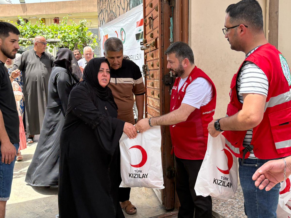 HBayramKOL61's tweet photo. “Iyiliğe Engel Yok”anlayışıyla Engelsiz Kızılay olarak bizler de bu anlamlı iyilik hareketine tanıklık ederek kardeşlik köprülerine ortak olduk.
Mazlum ve ihtiyaç sahibi coğrafyalarda yapılan her destek;dayanışmanın, merhametin ve insanlığın en güzel örneklerinden olmaya devam, https://t.co/zIxkTQrtZe