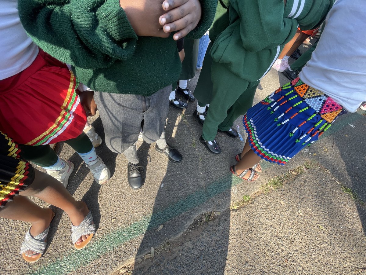 Logic_Malinga's tweet photo. Child protection groups visited Alencon Primary School in Chatsworth where they raised concern over rising child abuse and early drug exposure. Organisations say stronger prevention, reporting and parental involvement are needed to protect children. #sabcnews https://t.co/GOAoCyatn0