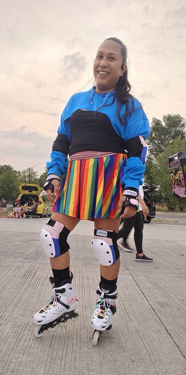 RedCastro8's tweet photo. Skate skate ulit😊❤️🛼🏳️‍⚧️ bawi lang sa porma 🤭🤣 https://t.co/gP2MgzH0fL