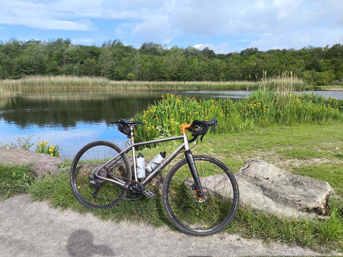 evanglis's tweet photo. A short ride out this morning before having to-do adult things. https://t.co/7n2xkiyL5S