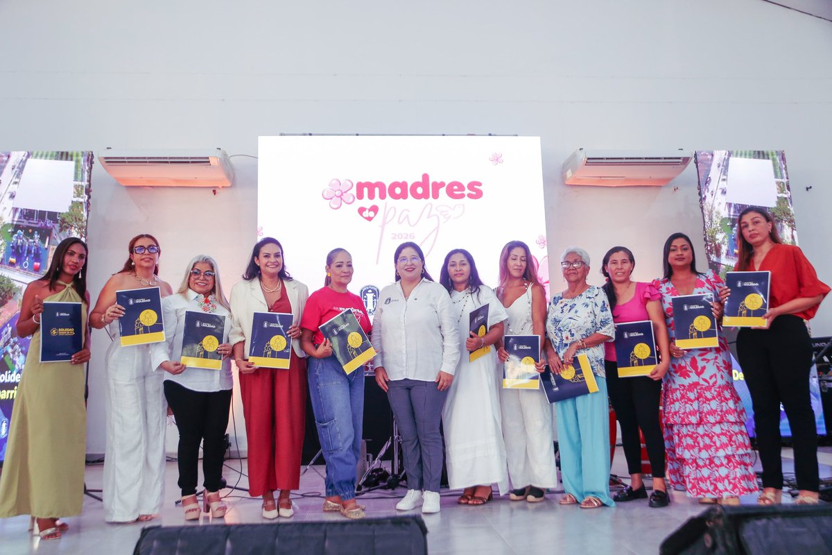 soledadalcaldia's tweet photo. 🌸💛 Más de 500 mujeres participaron en #MadresDePaz, una gran celebración liderada por la alcaldesa Alcira Sandoval @alcirasandovali para exaltar a quienes con amor, resiliencia y liderazgo transforman sus hogares y construyen paz en Soledad.

✨ Reconocimientos, integración, servicios institucionales y un homenaje a las madres que inspiran a toda una ciudad.
#MadresDePaz #SoledadAvanza