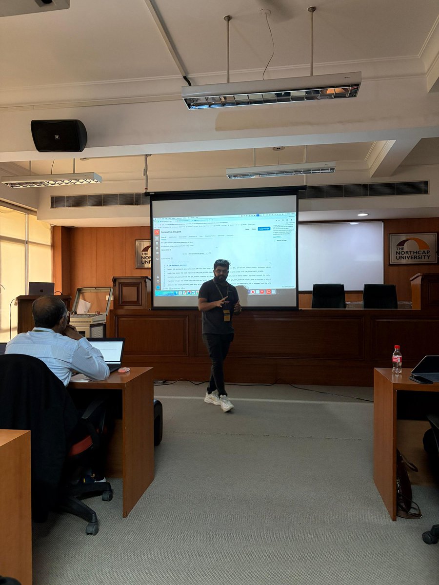 inoaug's tweet photo. Another power-packed session at ORACLE APEX AI BOOTCAMPS: JAPAC Gurugram 🚀

Building Enterprise AI Apps – Part 2 showcased how AI + Oracle APEX are transforming enterprise app development at scale.🔥

#orclAPEX #AI #GenAI #Oracle #AIBootcamp #JAPAC #Innovation #EnterpriseAIApps https://t.co/BnKx5SRsKM