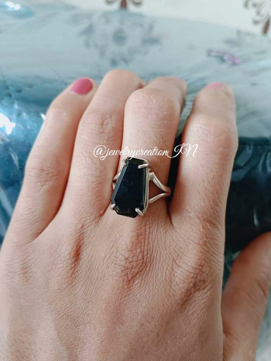 jewelrycreatio1's tweet photo. Black Onyx Ring,925 Sterling Silver,Handmade,Prong Ring,Designer Ring,Coffin Ring,December Birthstone,Artisan Ring,Promise Ring,Gift For Her
Buy At:
https://t.co/Y5VliOY86Z
#Naturalonyxring #Daintyring #Blackstonering #Minimalistpendant #Designerring #Partywear #Giftforwife #Gift https://t.co/7hEYpontJt