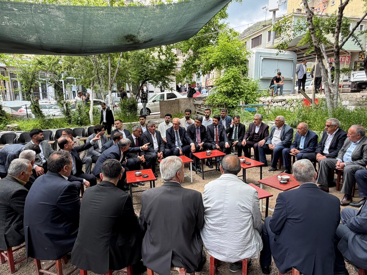Korkutata_Zeki's tweet photo. 📍 Solhan | Bingöl

Solhan ilçemizde teşkilatımız, muhtarlarımız ve kıymetli hemşehrilerimizle bayram sevincini paylaştık.

Samimi karşılamaları ve güzel temennileri için tüm vatandaşlarımıza teşekkür ediyor, birlik ve beraberliğimizi güçlendiren nice bayramlar diliyoruz. https://t.co/vWeMVeXbHq