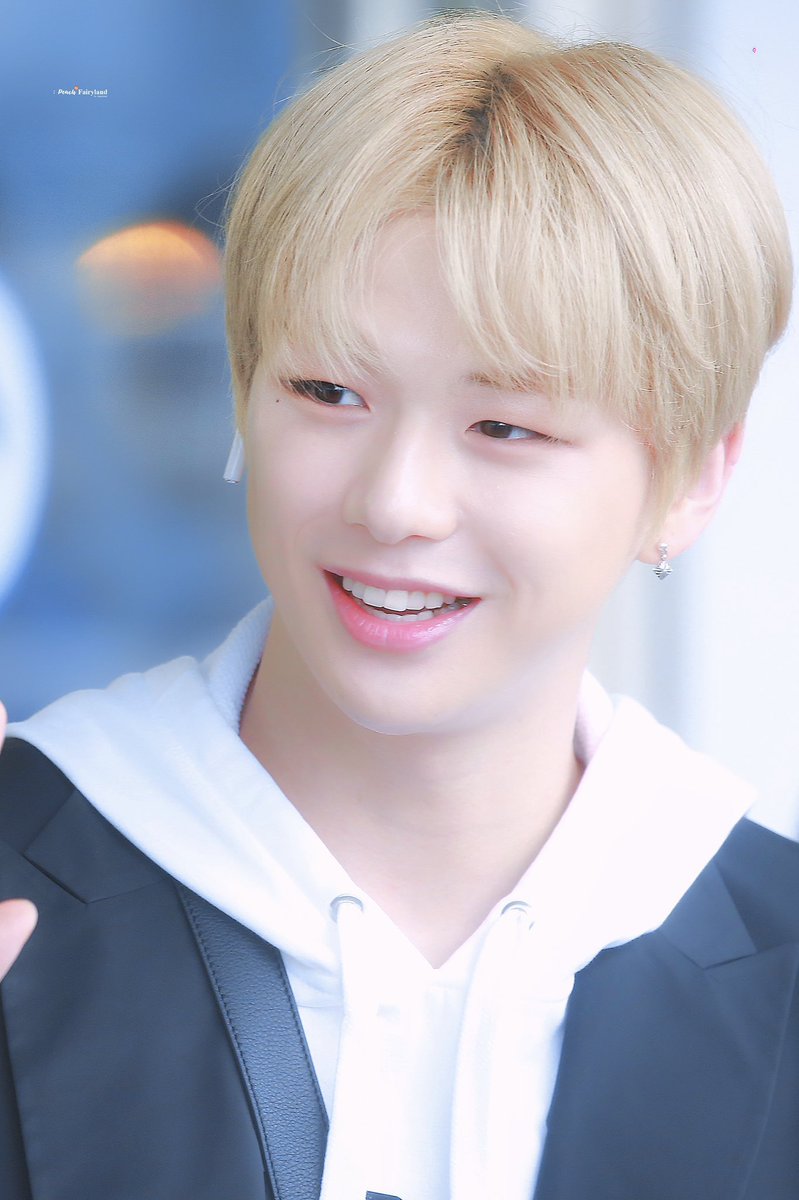 WithKDN_TH's tweet photo. D-436

강다니엘은 왜 이렇게
사람을 행복하게 할까 🥺

#강다니엘 #KANGDANIEL #คังแดเนียล @kd_officialx

(2019.09.12) https://t.co/XwzBXyBGk2