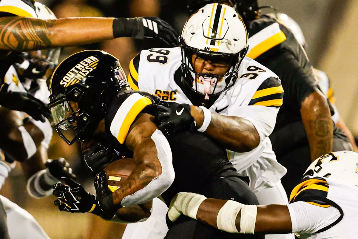 TheRealSpin4You's tweet photo. 99 days to go...and I am truly missing my @AdamBWitten countdown!! 

So here you go...
99 Days to Go!
99 was the fewest times I'd hit like on Adam's countdown every season! 
#99 Bucci Farmer -  also misses the season opening tradition. 👍

#AppStateFootball https://t.co/P2OSMuhjxO