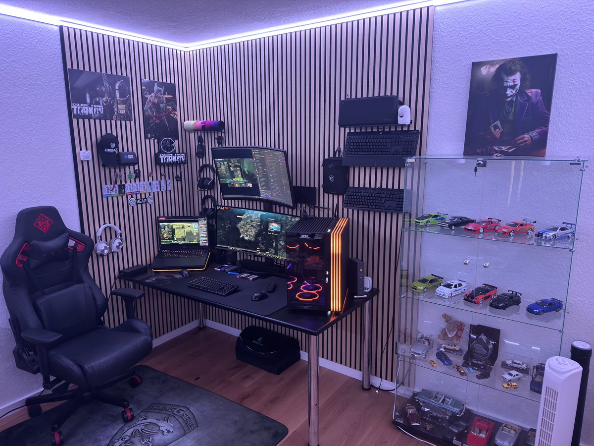 BauDrace's tweet photo. Icebreaker unlocked ✅

New monitor arrived ✅

New merch added to collection ✅

Let’s Go ! @tarkov @nikgeneburn  

Hope to see merch selled by @bstategames  soon and they find somebody for partnership! https://t.co/PyxBRZzZMN
