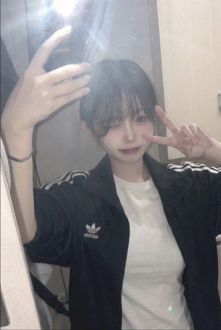 りお tweet media