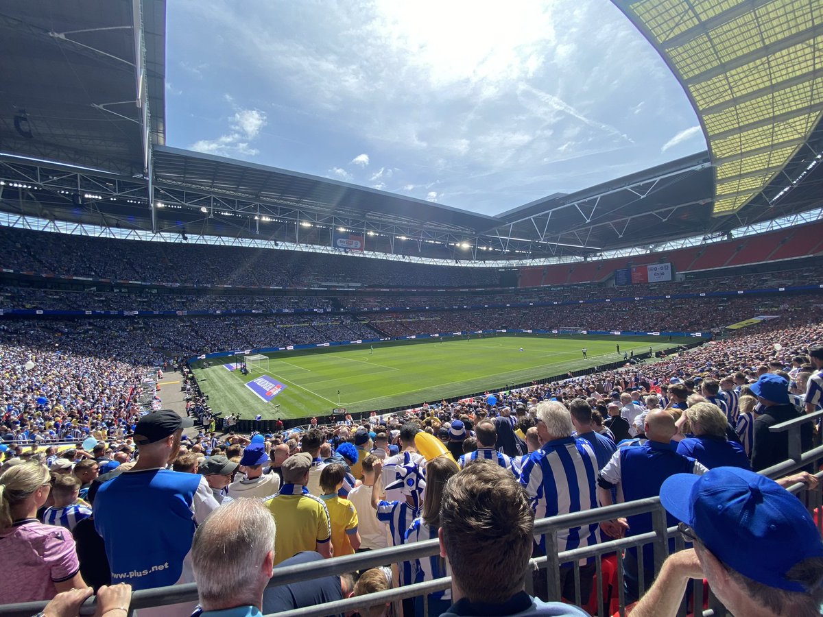 OwlsExtra's tweet photo. 🗓️ Three years ago today. 

⬇️ Post your Wembley photos from that day below. https://t.co/cDxxvPpALh