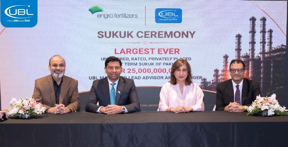 UBLDigital's tweet photo. UBL successfully arranged Pakistan’s largest-ever short-term, privately placed Sukuk of PKR 25 billion for Engro Fertilizers Limited.

The transaction achieved a 2x oversubscription, reflecting strong investor confidence in UBL’s capital markets expertise.
#UnitedBankLimited #UBL https://t.co/36HuKq8Z7C