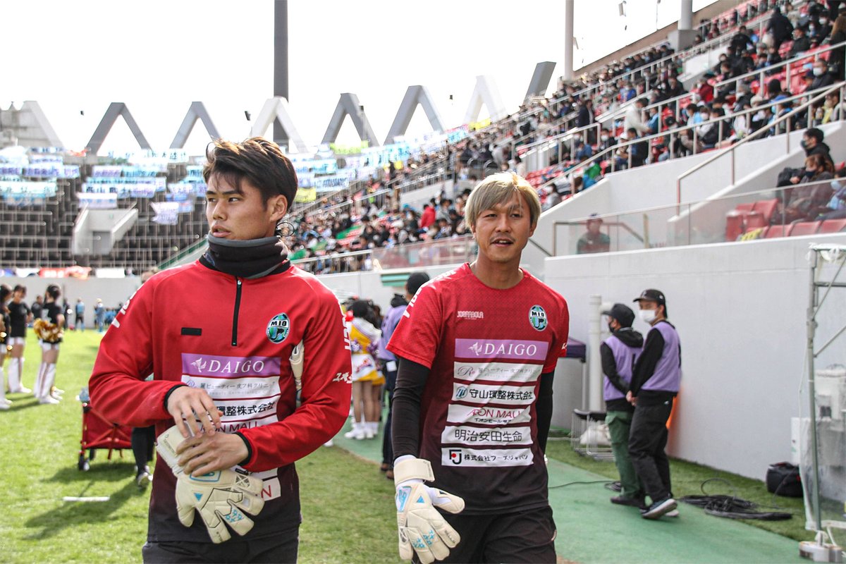 reilacshiga's tweet photo. FC大阪とは、2022シーズン以来、4年ぶりの対戦！
2015-22シーズンまでの16試合、通算対戦成績は3勝2分11敗。

ピックアップはやっぱり…2022年の最後のゲームから！
明日も勝利を目指して戦いましょう👊❤️‍🔥

#レイラック滋賀 
#お久しぶりですミーオです https://t.co/DpL1zaAuxq