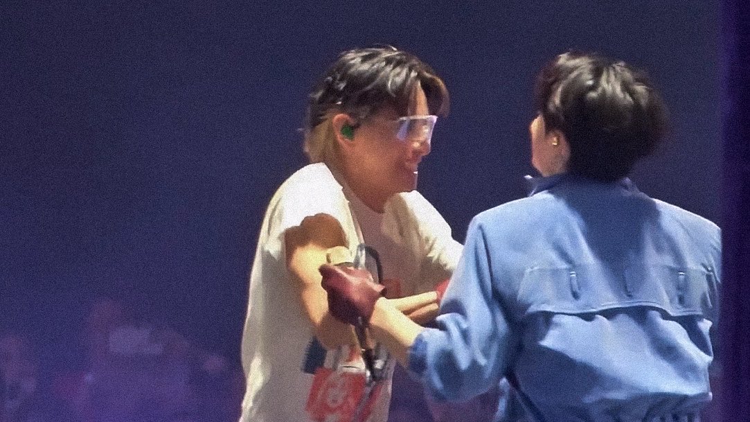 taekook 𑣲𝒌⁷ tweet media