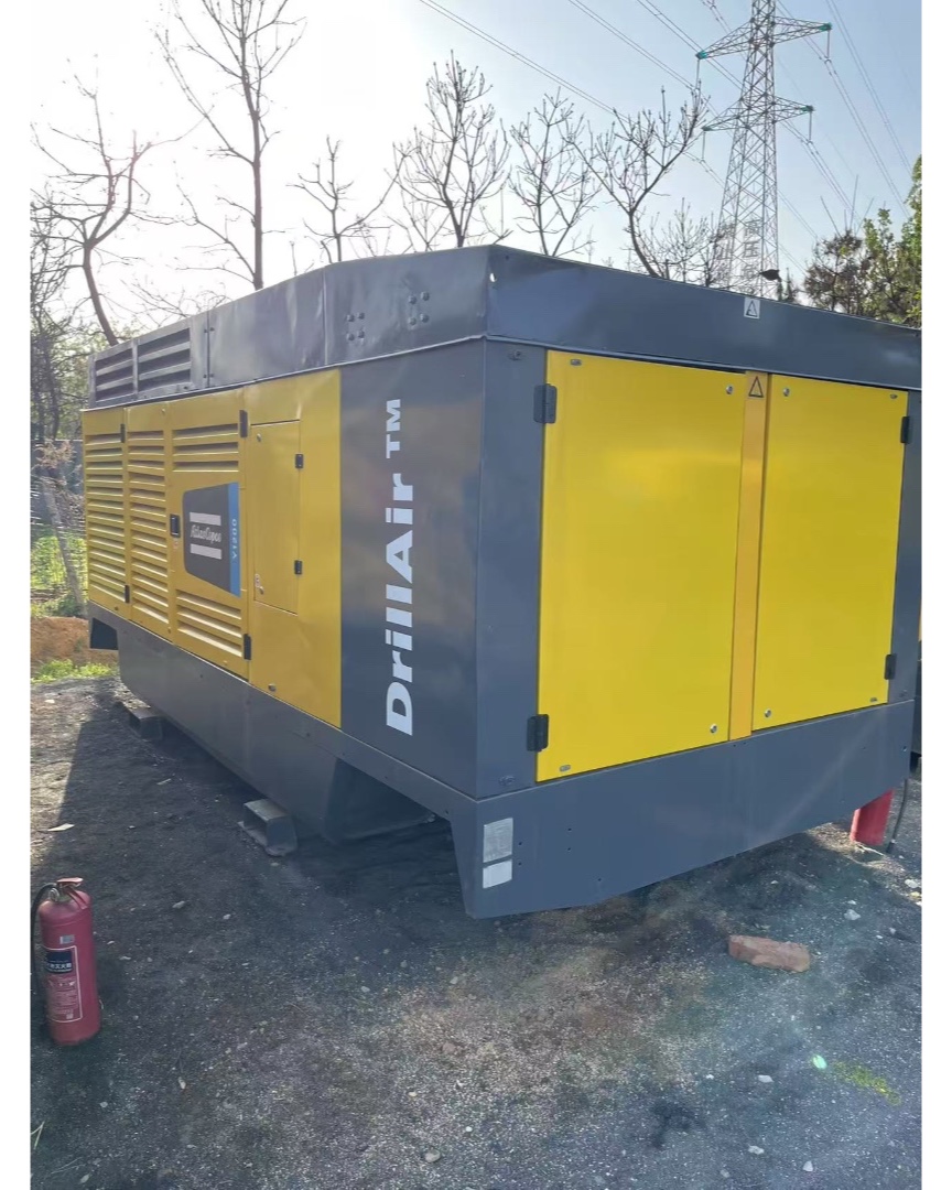 LigaoxinMach's tweet photo. Hi everyone, our fully maintained mid-to-large Atlas Copco Y1200 air compressor with CAT C15 is available. It delivers 32.3m³/min at 35bar, ideal for high-pressure water well drilling and mining projects. Contact us for details.
#MidToLargeCompressor
#AtlasCopcoY1200 https://t.co/sR2RQyBtFN